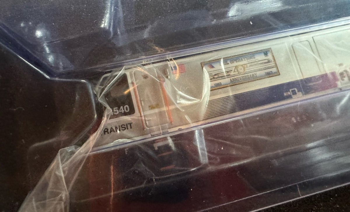 ATLAS 10004439 HO NJT ALP45-DP MASTER GOLD ESU LOKSOUND DCC/SOUND RD NO. 4540
