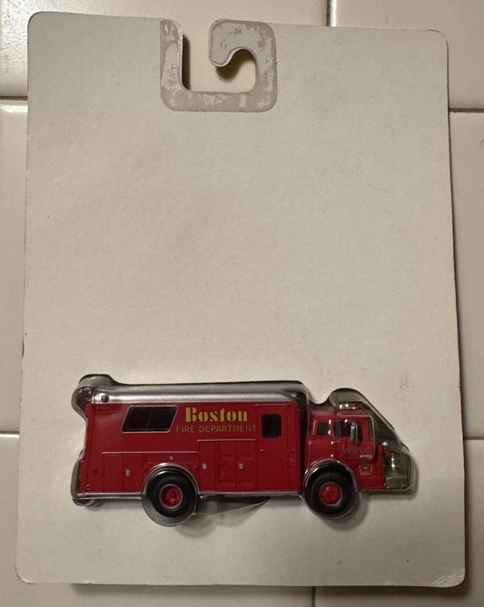 HO SCALE 1/87 ATHEARN 91810 Boston Fire Rescue Truck Rescue 2 Ford