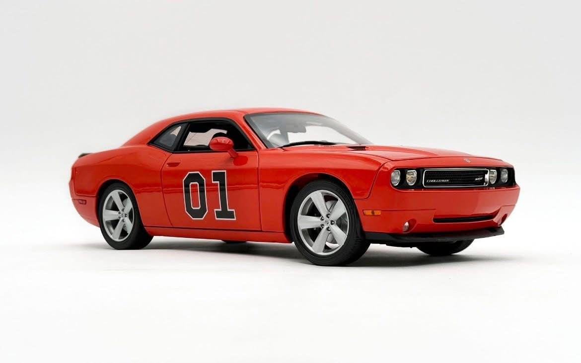 1:18 The General #01 - 2010 Dodge Challenger SRT 8 by ACME LIMITED RUN PREORDER