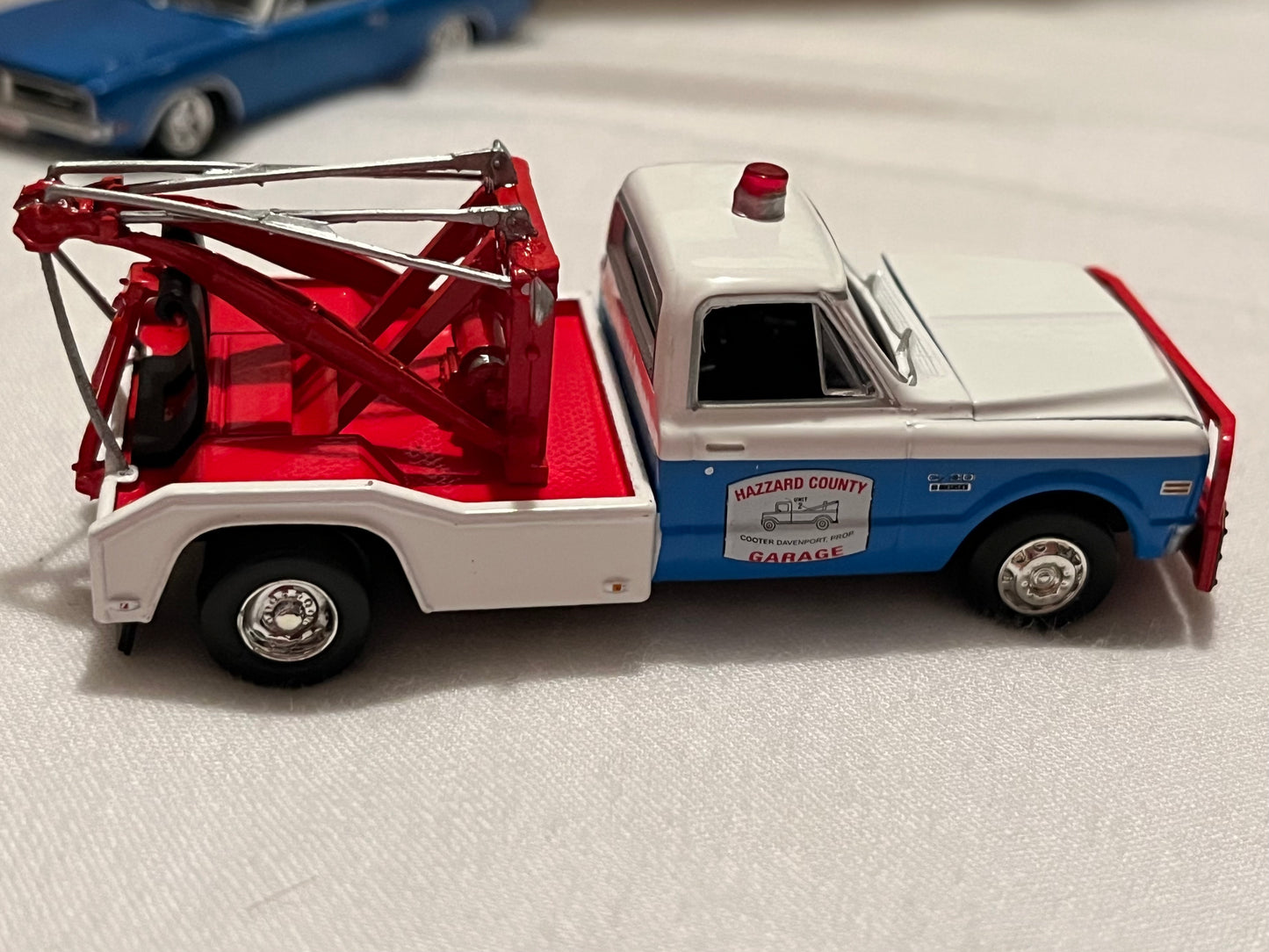 1:64 1969 Chevy C-30 COOTER'S TOW TRUCK HAZZARD COUNTY GARAGE PREORDER JAN