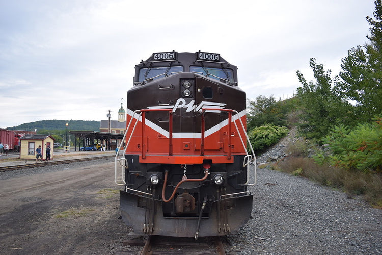 HO Scale Locomotives