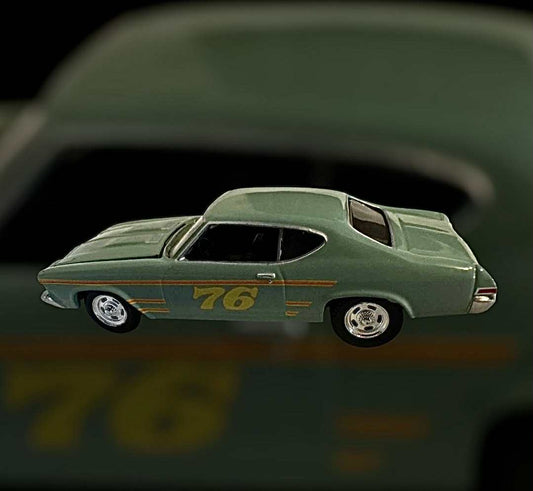 WHOLESALE CASE 12 CARS 1:64 1968 Chevy Chevelle #76 Race Car New England Dukes Exclusive Greenlight