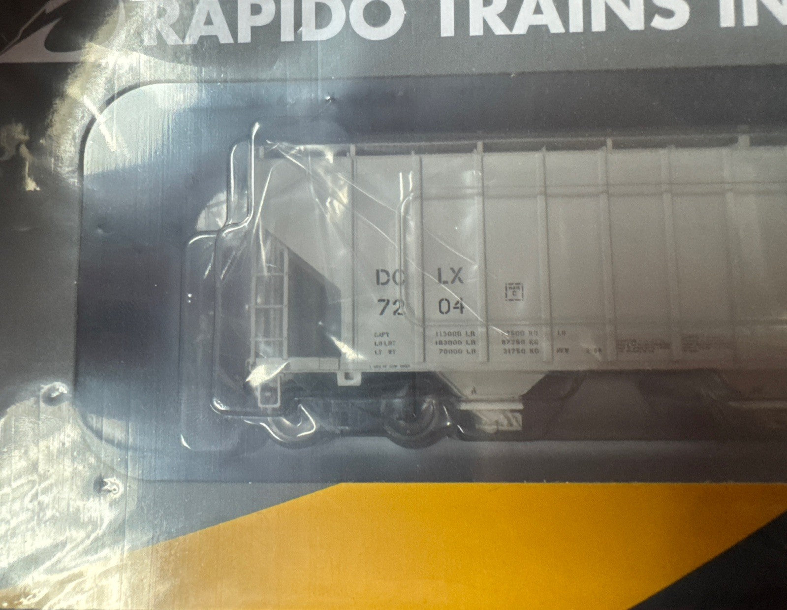 Rapido 157008A HO Scale DCLX DOW Procor 5820 Covered Hoppers Single Car 7204