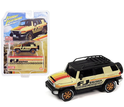 Johnny Lightning Toyota FJ Cruiser Custom 2006 Beige JLCP7416 1/64 Diecast Car