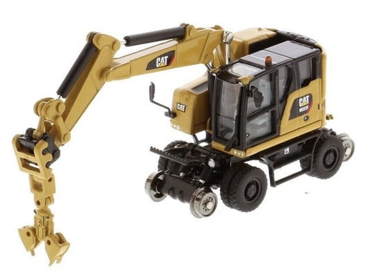 Diecast Masters 1/87 Caterpillar CAT M323F Railroad Wheeled Excavator 85656