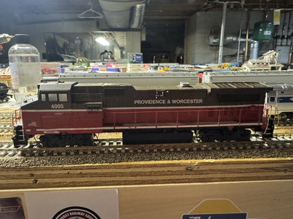 GE Dash 8-40BW Providence & Worcester #4005 RARE