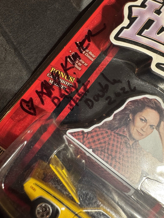 Johnny Lightning 1/64 Dukes of Hazzard 1972 Plymouth Road Runner AUTOGRAPHED
