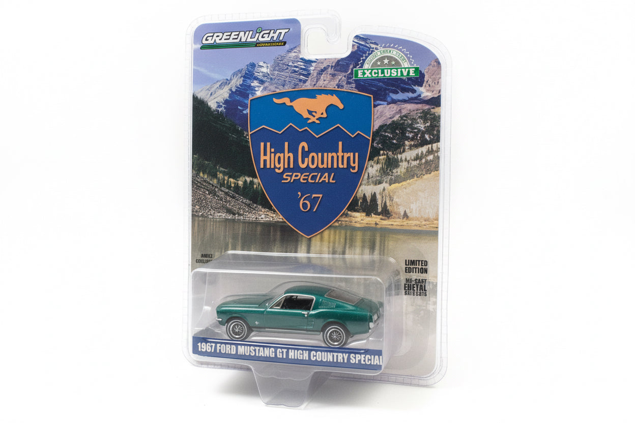 1:64 1967 福特野马 GT Fastback High Country Special – Timberline Green（业余爱好专属）预购 2024 年 3 月