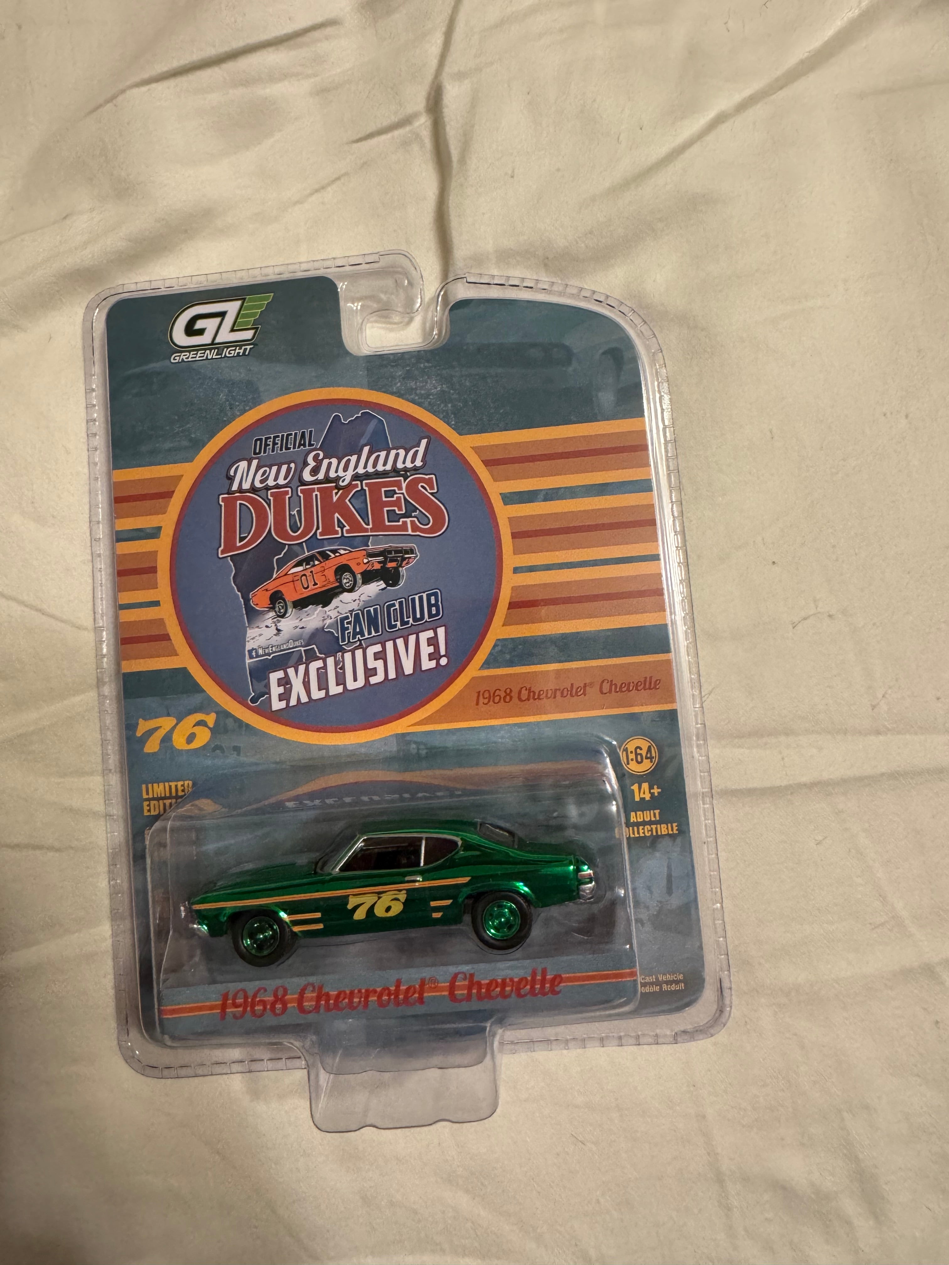 1:64 GREEN MACHINE 1968 Chevy Chevelle #76 Race Car – New England