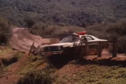 1:64 1978 年道奇摩纳哥哈扎德县警长迷彩压铸